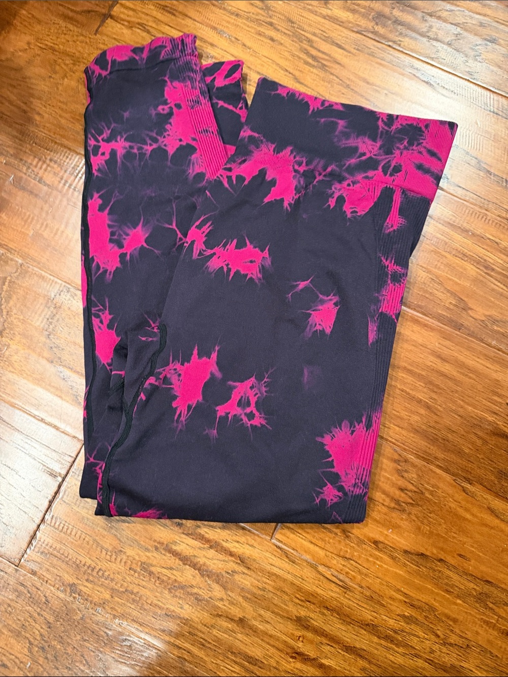 Women's High-Rise Tie-Dye Leggings - Pink/Black